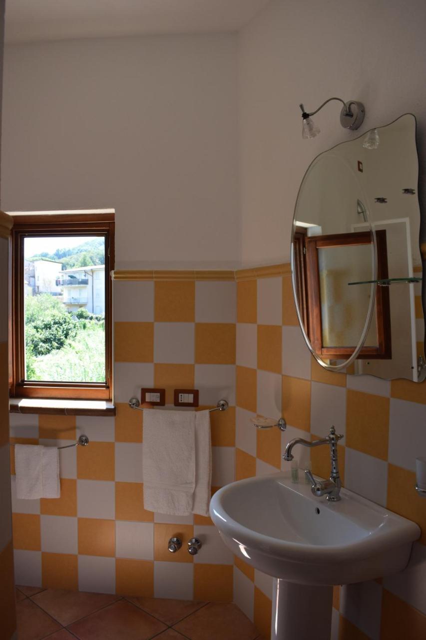 Country House B&B Antica Dimora Del Sole Camerota Extérieur photo
